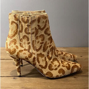 Vince Camuto Women's Ambind 3 Ankle Booties Size 7 Brown Cow Hair Animal Print